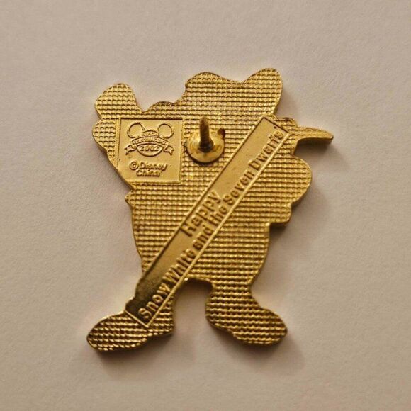 Disney Pin Vintage Lot of 2 Snow White Lefcort Portrait Happy Dwarf Green Jewel - Picture 6 of 7